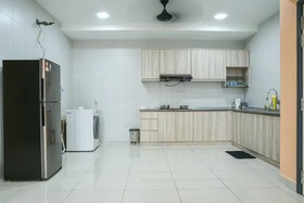 Subang Homestay @ Damen