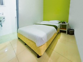 Green Hotel