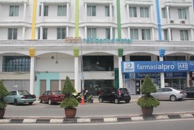 First Residence Hotel
