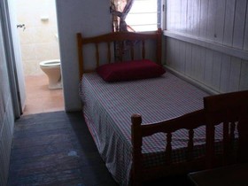 Emma Guest House Rumah Rendah