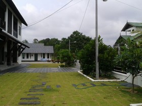 Bara Impiana Suitestay