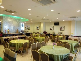 Grand Puteri Hotel