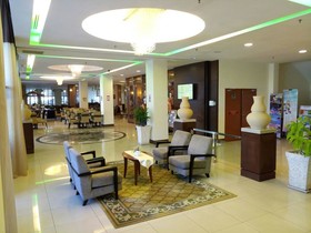 Grand Puteri Hotel