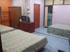 Kenangan Hotel by OYO