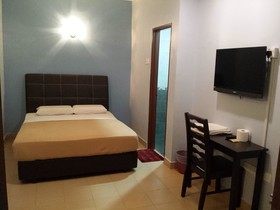 Kenangan Hotel by OYO