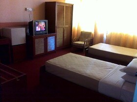 Kenangan Hotel by OYO