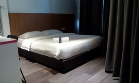 Place2Stay Gong Badak