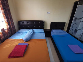 Raz Hotel by OYO Rooms