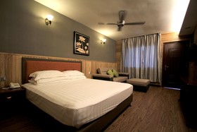 Summer Bay Lang Island Resort
