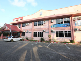Hotel Pelangi Marang by OYO Rooms