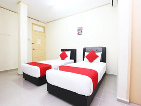 Hotel Pelangi Marang by OYO Rooms