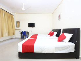 Hotel Pelangi Marang by OYO Rooms