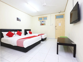 Hotel Pelangi Marang by OYO Rooms