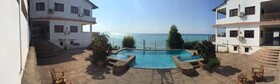 Rezz Aparthotel