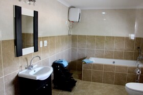 Rezz Aparthotel