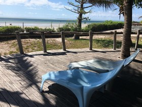 Baobab Beach Lodge & Backpackers