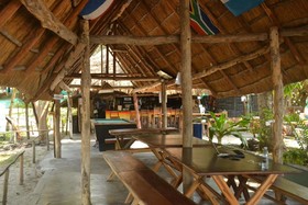 Baobab Beach Lodge & Backpackers