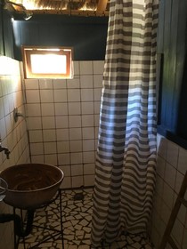 Baobab Beach Lodge & Backpackers