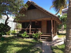 Baobab Beach Lodge & Backpackers