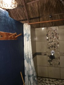 Baobab Beach Lodge & Backpackers