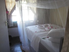Baobab Beach Lodge & Backpackers