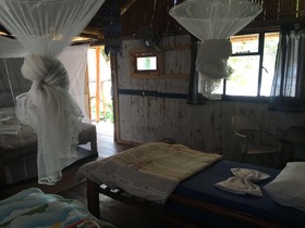 Baobab Beach Lodge & Backpackers