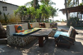 Baobab Beach Lodge & Backpackers