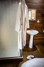 East Africa Safaris