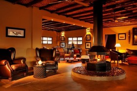 Intu Afrika Kalahari Suricate Tented Lodge