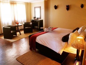 Intu Afrika Kalahari Zebra Lodge