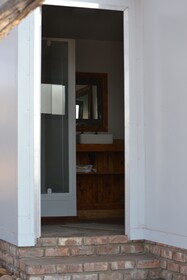 Tana Safaris Bush Camp