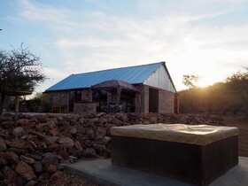 Tana Safaris Bush Camp