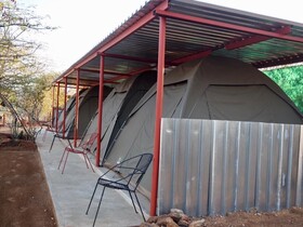 Tana Safaris Bush Camp