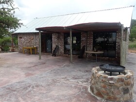 Tana Safaris Bush Camp