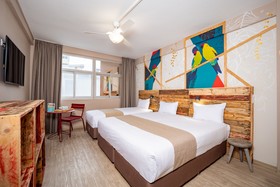 Gondwana City Art Hotel