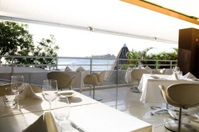 Hotel Chateau Royal Beach Resort & Spa
