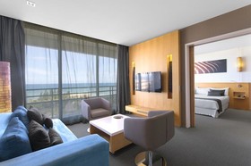 Hotel Chateau Royal Beach Resort & Spa