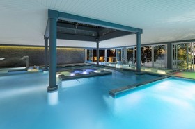 Hotel Chateau Royal Beach Resort & Spa