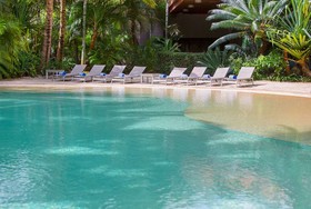 Ramada Hotel & Suites by Wyndham Noumea