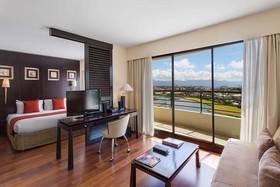 Ramada Hotel & Suites by Wyndham Noumea
