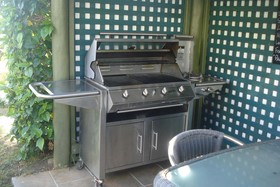 Shiralee Executive Cottages