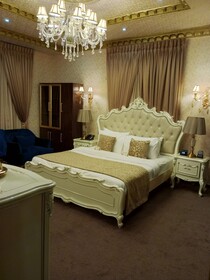 No 1 Hotel
