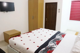 Roses Regency Hotel And Suites