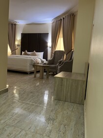 Spring Hotels