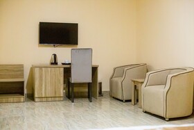 Spring Hotels