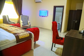 Spring Hotels