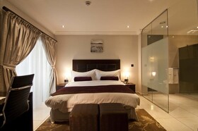 Royal Birds Hotel & Towers