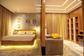 649 Suites