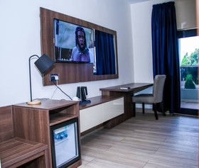 Villa Toscana Hotel Asaba