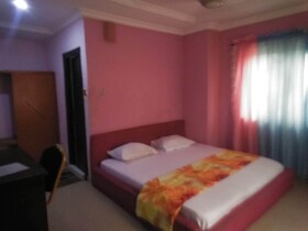 De Villa Hotel & Suite